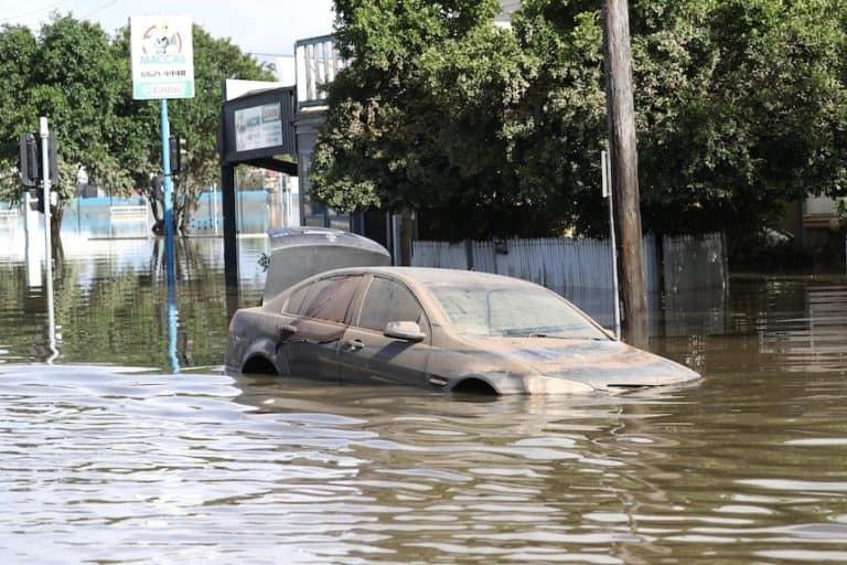 How to check if a car has flood damage